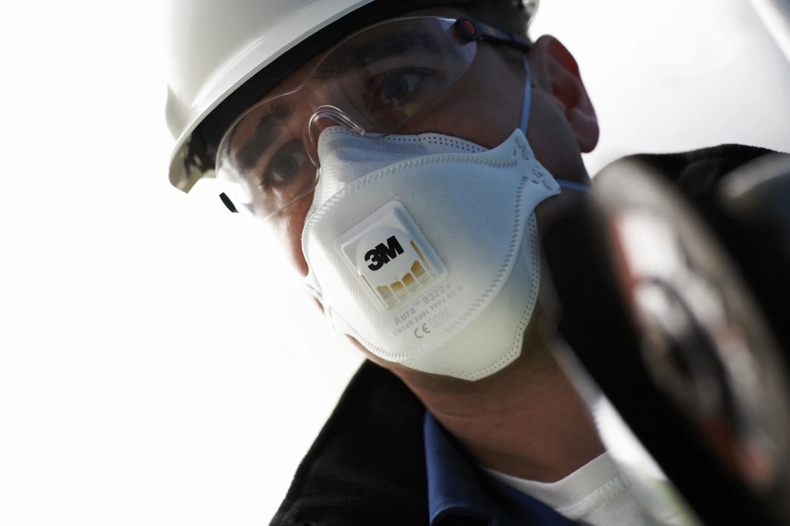 3M Aura 9332+, FFP3 maska ochronna do dróg oddechowych, jednorazowa maska z najwyższym poziomem ochrony FFP3 dla maksymalnej ochrony, 5 sztuk, biała
