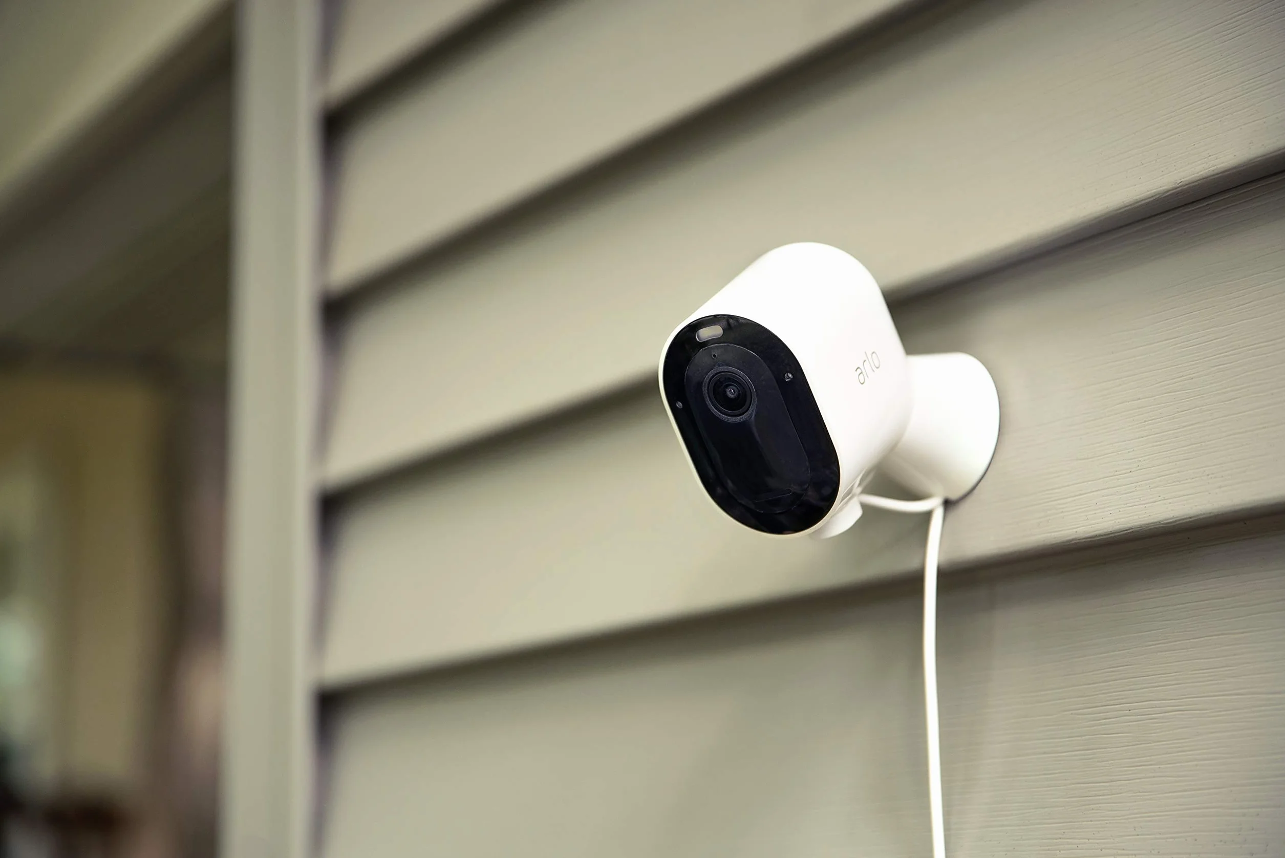 Arlo certyfikowane akcesorium, magnetyczny kabel ładujący, odpowiedni do użytku wewnętrznego, kompatybilny wyłącznie z zew.bezprzewodową kamerą monitorującą Ultra2, Pro 3,4,5 i Floodlight, 244cm